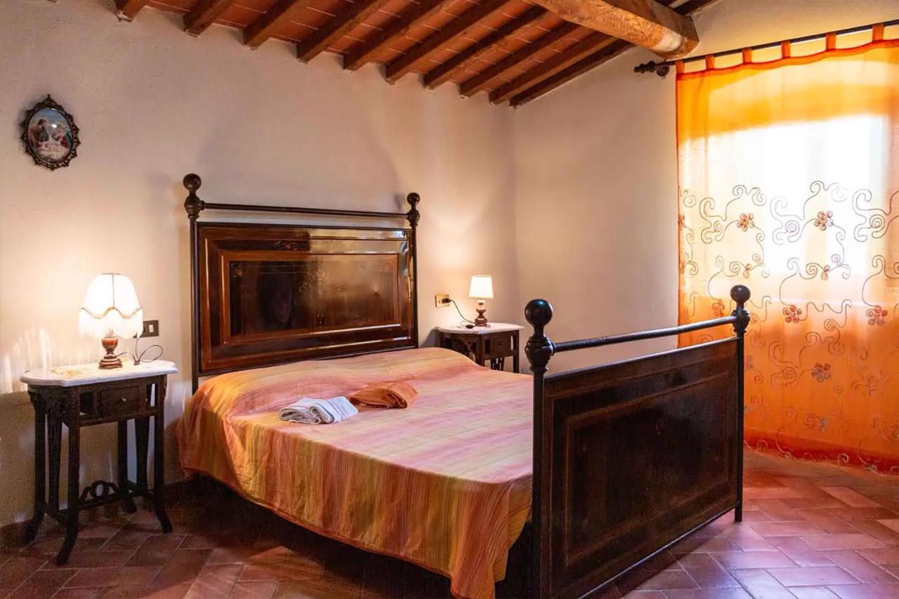 Agriturismo Con Piscina In Toscana, Tribbiano 아레초 외부 사진